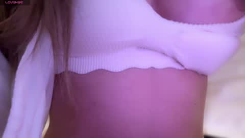 Snapshot of meowalice1 chatting on 01/30/25, 05:52 meowalice1 online show from 01/30/25, 05:52