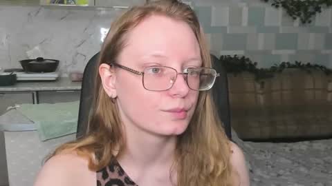 meowcr online show from 11/06/25, 01:45