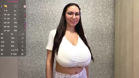 Snapshot of meowgirlye chatting on 02/14/26, 09:17 Mona online show from 02/14/26, 09:17