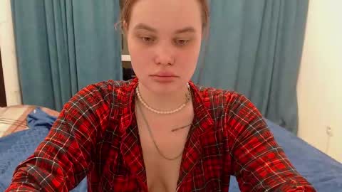 Snapshot of meowjey chatting on 02/15/25, 06:44 Jey online show from 02/15/25, 06:44