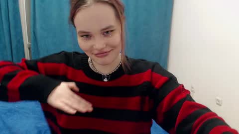 Snapshot of meowjey chatting on 02/25/25, 04:31 Jey online show from 02/25/25, 04:31