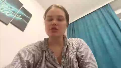 Snapshot of meowjey chatting on 09/21/25, 02:51 Jey online show from 09/21/25, 02:51