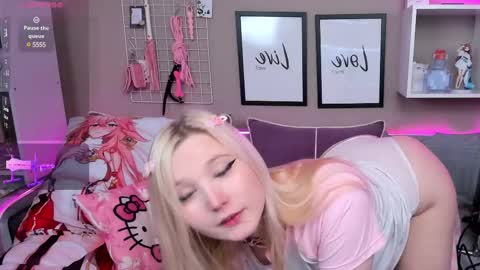 MeowkaKitty online show from 02/18/25, 12:48