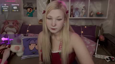 MeowkaKitty online show from 01/12/26, 01:44