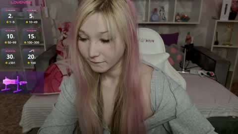 MeowkaKitty online show from 04/22/26, 02:03