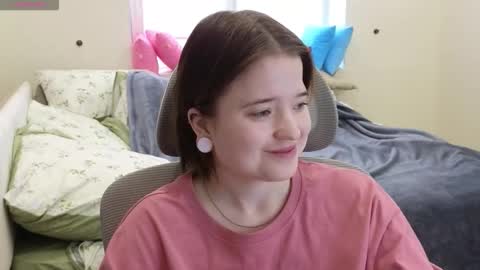 Snapshot of meowki4 chatting on 11/09/25, 09:07 meowme online show from 11/09/25, 09:07