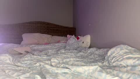 Snapshot of meowmeow_emma chatting on 11/30/25, 12:58 meowmeow_emma online show from 11/30/25, 12:58