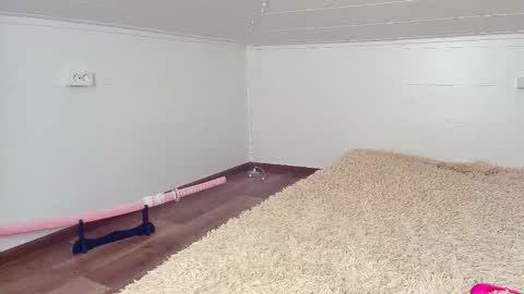 meowroslava online show from 12/18/25, 12:11