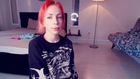 Snapshot of meowroslava chatting on 05/01/26, 05:28 meowroslava online show from 05/01/26, 05:28
