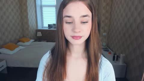 Julie online show from 10/24/25, 08:22