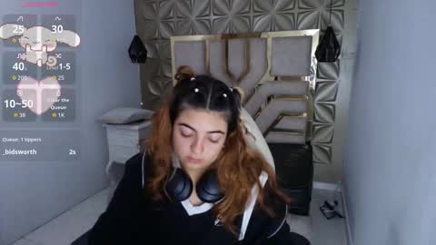 Snapshot of meraki_fraise chatting on 10/13/25, 02:50 online show from 10/13/25, 02:50