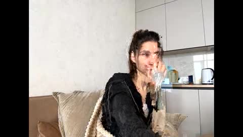 LEVA online show from 04/20/26, 07:22