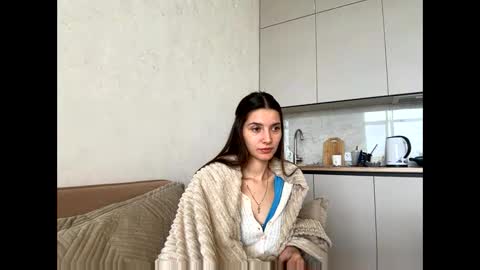 LEVA online show from 04/24/26, 02:08