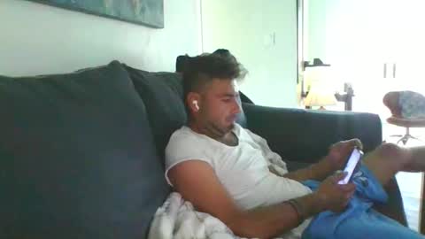 Mercedes190d online show from 11/26/25, 07:04