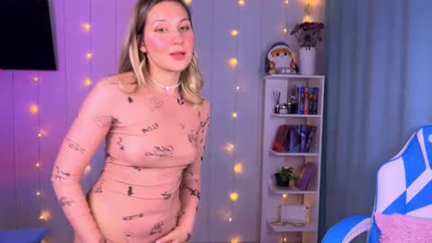 Snapshot of mercedes_robins chatting on 09/11/25, 05:13 Molly online show from 09/11/25, 05:13