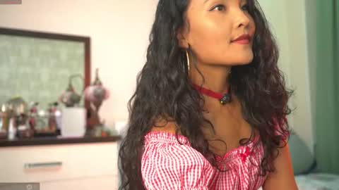 Snapshot of mercedesss_8 chatting on 09/16/25, 08:48 Next show on 03 Dec online show from 09/16/25, 08:48