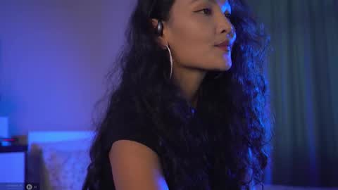 Snapshot of mercedesss_8 chatting on 10/04/25, 11:08 Next show on 03 Dec online show from 10/04/25, 11:08