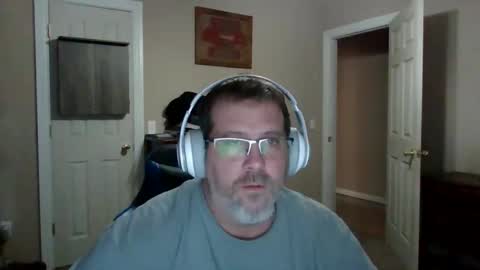 Snapshot of mercer1977 chatting on 05/03/26, 11:22 mercer1977 online show from 05/03/26, 11:22