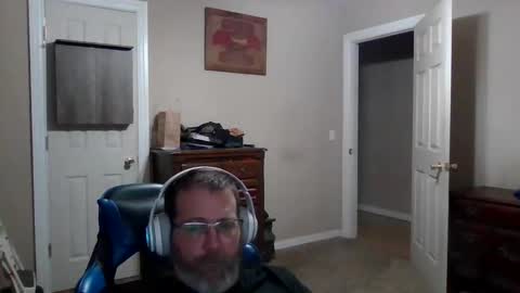 Snapshot of mercer1977 chatting on 06/09/26, 01:12 mercer1977 online show from 06/09/26, 01:12