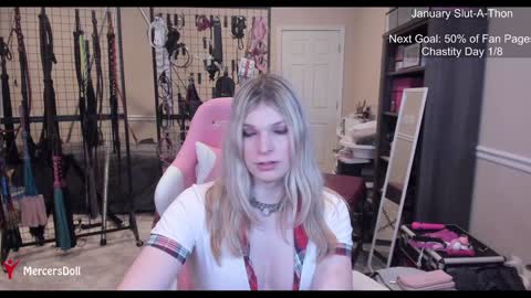 Dolly Mercers Doll online show from 01/05/25, 05:41