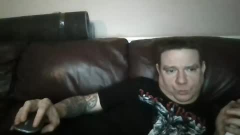 ezio online show from 02/28/25, 09:33