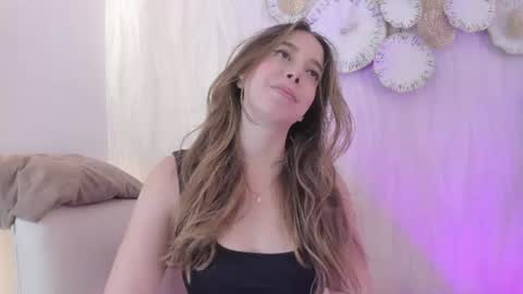 Snapshot of meredit_lane chatting on 06/16/26, 05:26 online show from 06/16/26, 05:26