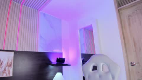 meredith_spencer online show from 02/05/25, 07:20