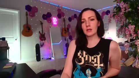 Meredith Bae online show from 03/19/26, 01:09