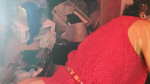 Snapshot of merelyalover chatting on 12/11/24, 10:25 gurlnips online show from 12/11/24, 10:25