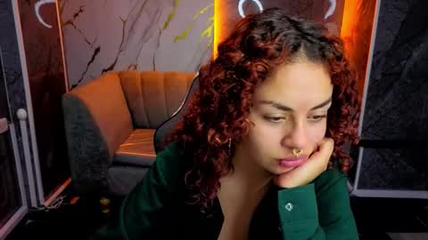 merida_b online show from 12/16/25, 07:19