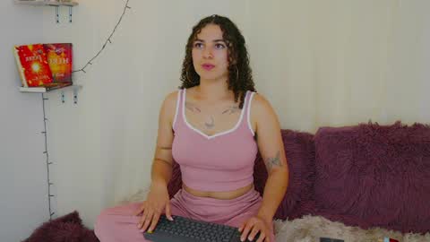 Merida Bell online show from 01/03/25, 11:44