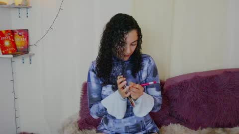 Merida Bell online show from 01/14/25, 04:57