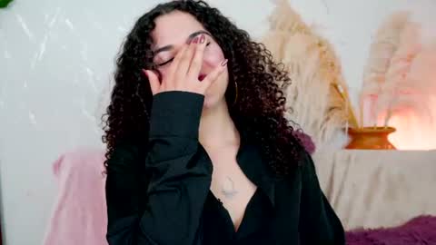 Merida Bell online show from 07/03/26, 12:28