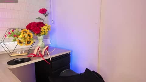 Snapshot of merida_taylor_ chatting on 03/07/25, 12:56 Merida online show from 03/07/25, 12:56