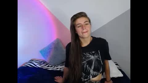 MERILY online show from 11/26/25, 06:42