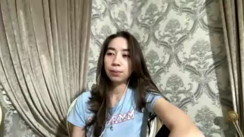 Snapshot of merlenebixel chatting on 08/01/26, 04:17 merlenebixel online show from 08/01/26, 04:17