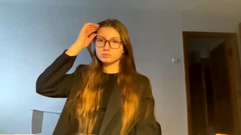 Joan  online show from 12/05/25, 10:35