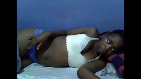 merlin_queen online show from 09/13/25, 05:40