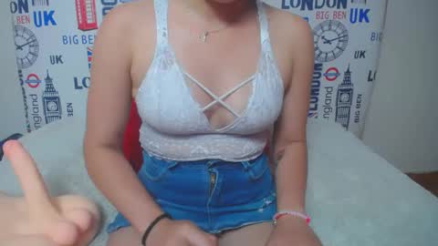 Snapshot of merlinaadams_ chatting on 02/18/25, 11:30 Merlina online show from 02/18/25, 11:30