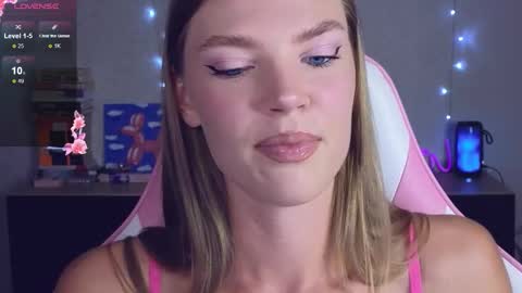 Susan online show from 11/24/25, 04:18