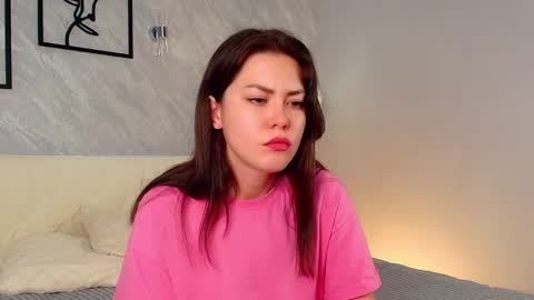 Hi Im Merry  And its me first day here Do not offend me and be polite online show from 09/10/25, 03:45