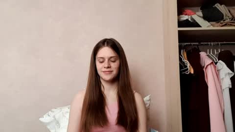 Aurora online show from 04/20/26, 07:00