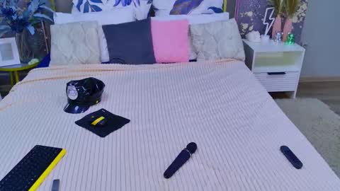 mery_mey69 online show from 10/06/25, 03:09