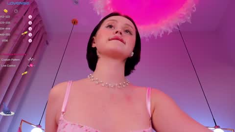 Snapshot of merylew chatting on 01/15/25, 09:45 Anna online show from 01/15/25, 09:45