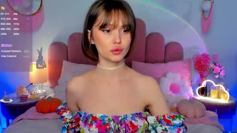 Snapshot of merylew chatting on 10/17/25, 05:21 Anna online show from 10/17/25, 05:21