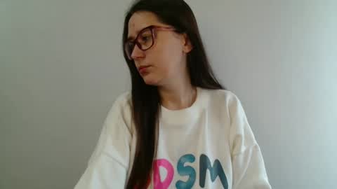 Jessica online show from 10/23/25, 08:13