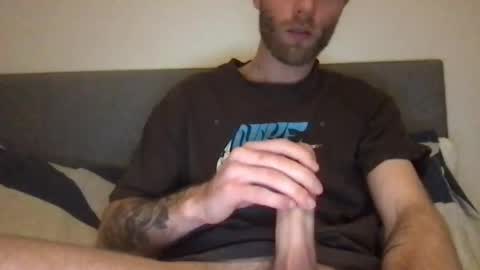 messageme11 online show from 01/05/25, 08:31