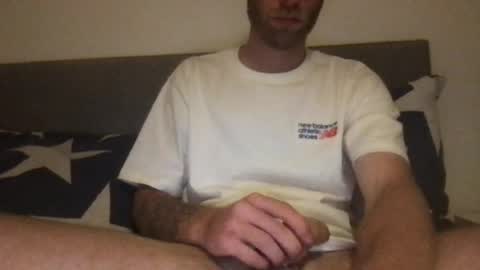 messageme11 online show from 08/02/26, 08:51