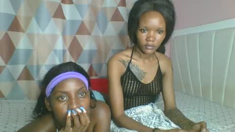 Snapshot of messyluna chatting on 06/30/26, 06:36 meggy and bree online show from 06/30/26, 06:36