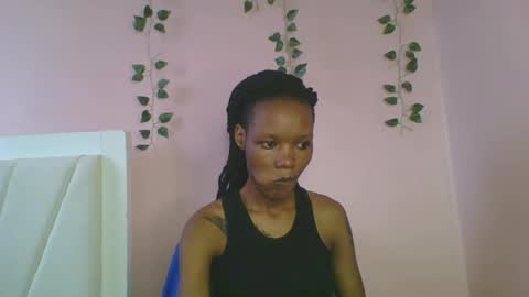 Snapshot of messyluna chatting on 07/21/26, 10:50 meggy and bree online show from 07/21/26, 10:50